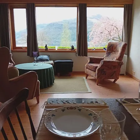 아파트 Sandeidfjorden *