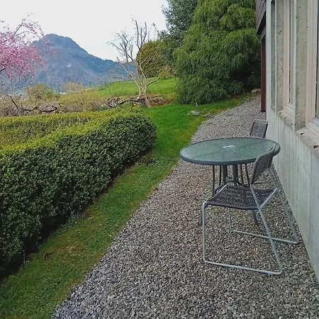 Sandeidfjorden Apartment *